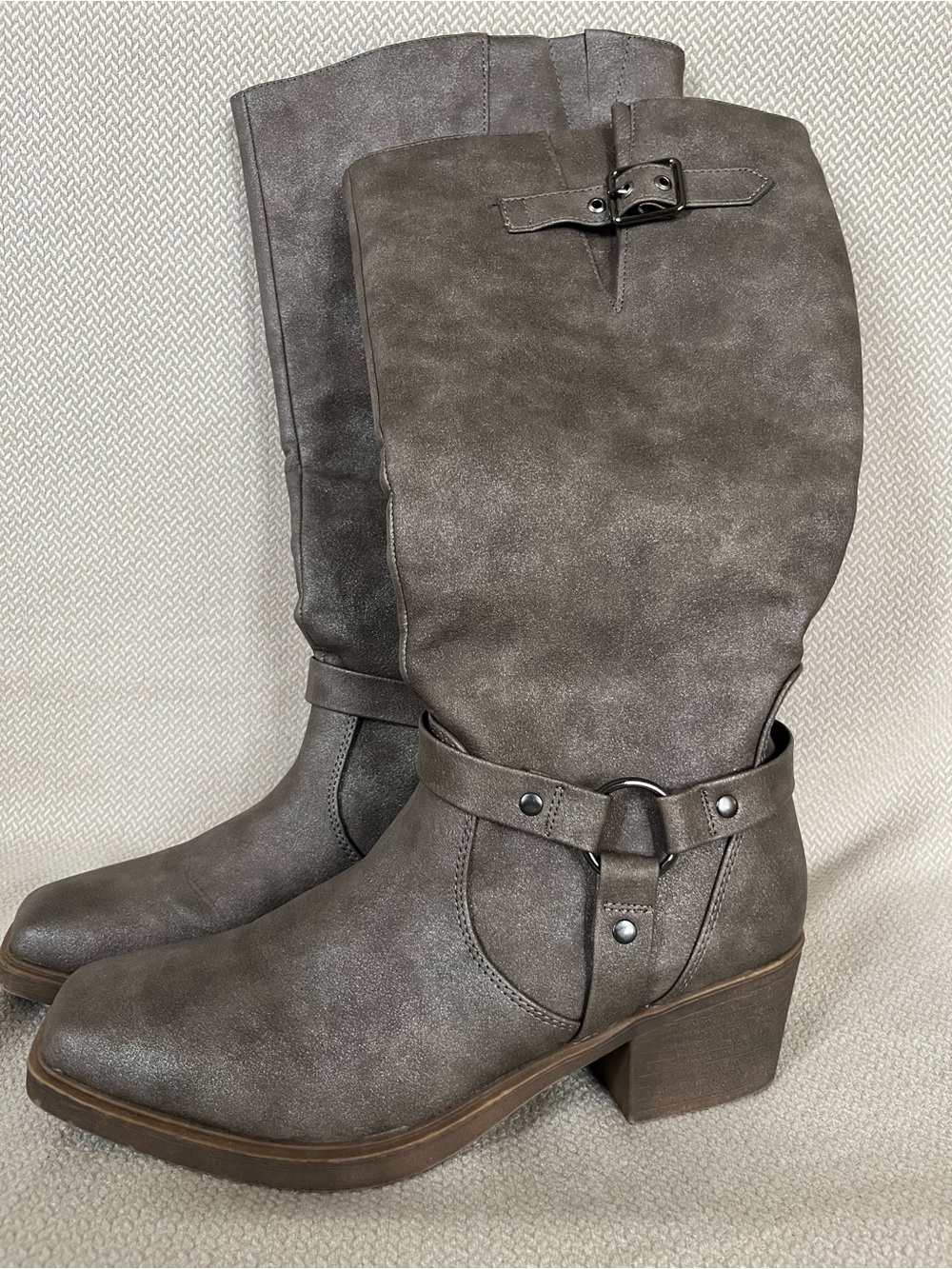 Sugar Biddy Women's Tall Gray Riding Boots Size 10M